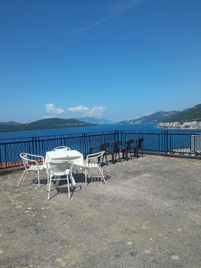 נאום Guest House Inara מראה חיצוני תמונה