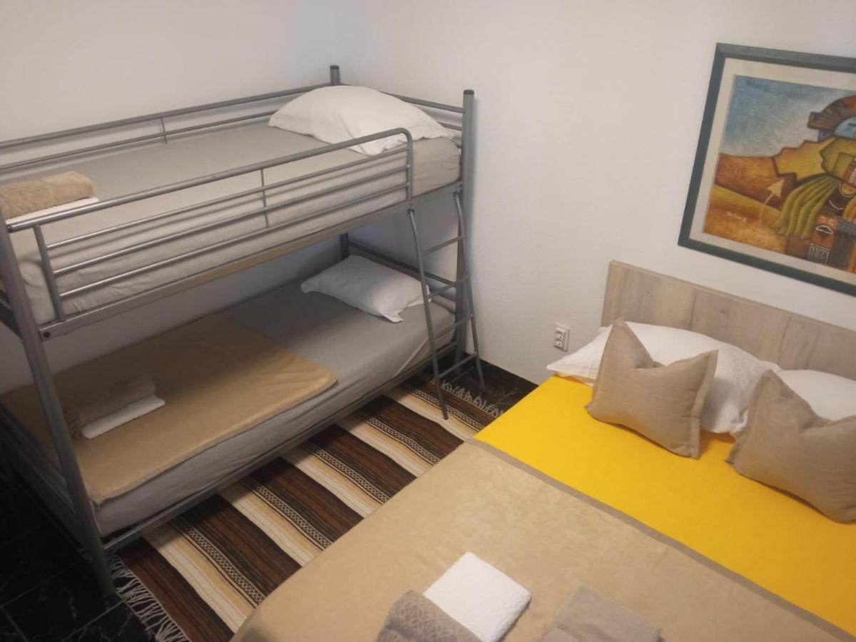 נאום Guest House Inara מראה חיצוני תמונה